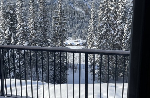 Sun Peaks Condo | Located in SunPeaks close to skiing and golf