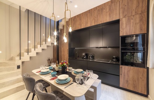 Heraklion House | Located in the Heart of Heraklion, combining Elegance & Modern Luxury.