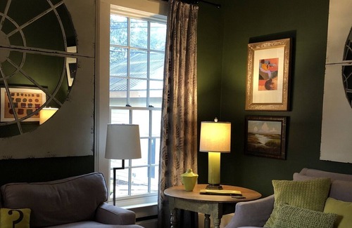 Acworth House | Located in the heart of downtown Acworth, Georgia