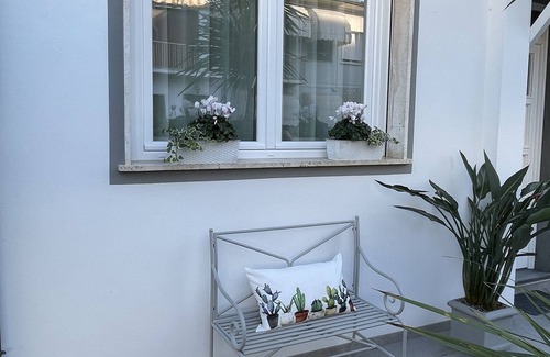 Ex Campo d'Aviazione House | Located in Viareggio, Casa Lia offers a garden and free WiFi.