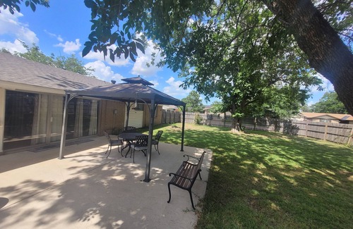 Garland House | located near nature trail, mesquite rodeo, and downtown Dallas