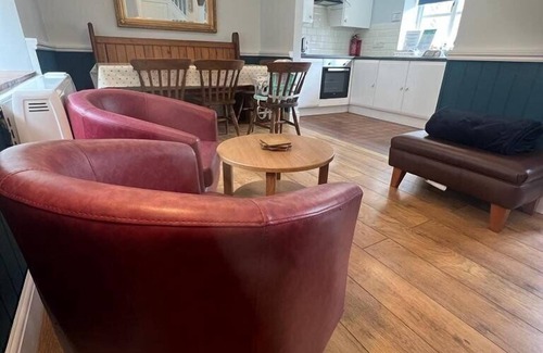 New Quay House | Located near to the fishing harbour and golden beach, this property provides a great family base.