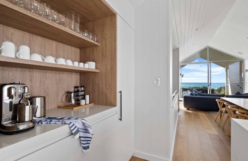 Naturaliste House | Located on Bunker Bay Beach, this luxury house also has Pullman Resort access.