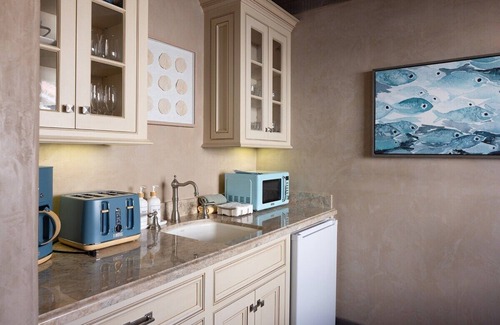 Carmel Point House | Located on Carmel’s most exclusive street overlooking Carmel Beach.