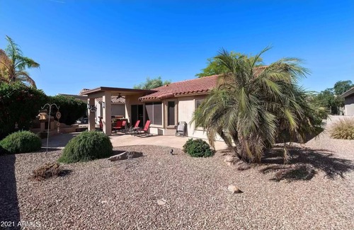 Gilbert House | Located on the 12th Fairway at beautiful Trilogy at Power Ranch
