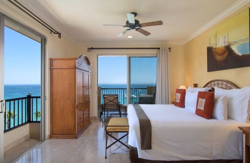 Puerto San Carlos Resort | Located on the pristine medano beach