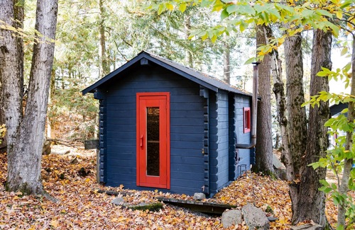 Eagle Lake Cottage | Located right by Sir Sam's Ski & Bike - Let the adventures begin!