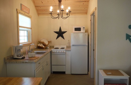 Geneva-on-the-Lake Cottage | Located right in Town! Just Steps from the "Strip"