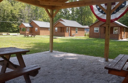 Geneva-on-the-Lake Cottage | Located right in Town! Just Steps from the "Strip"