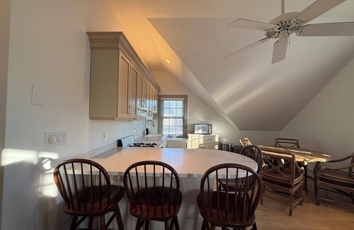 Nantucket Town House | Located right on the edge of town, the perfect Nantucket getaway!