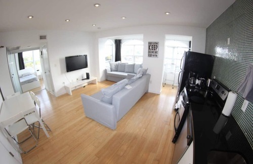 South Beach Apartment | Location #1, no car needed
