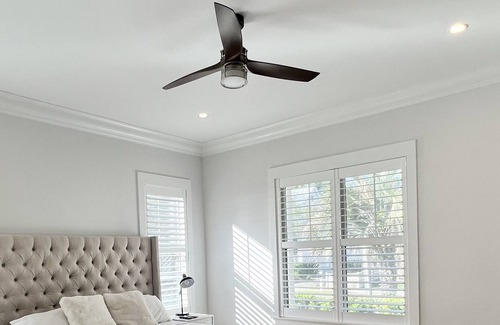 Old Village House | LOCATION! 5 min to beach & DWTN! Walk to Restaurants, Parks, Shops, Nightlife!