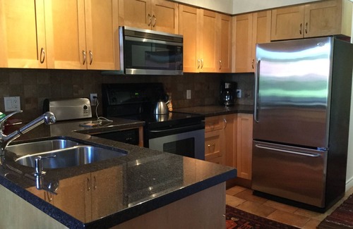 Kitsilano House | Location and luxury in Kitsilano, Vancouver, British Columbia