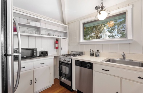 Shinnecock Hills Cottage | Location and views! Located directly on Shinnecock Bay!