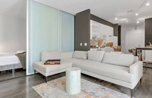 Assembly Square Apartment | Location Assembly Row, Professional Building!