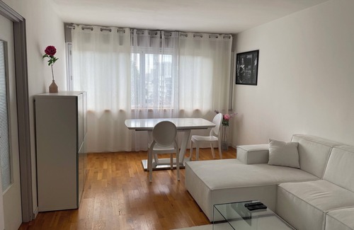 Orvault Bed & Breakfast | Location Chambre Chez L'habitant, Presque Location de Tout L'appartement