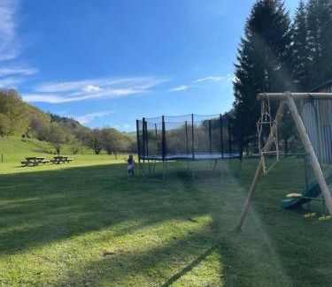 Besse-et-Saint-Anastaise Apartment | Location de la cascade 8 personnes