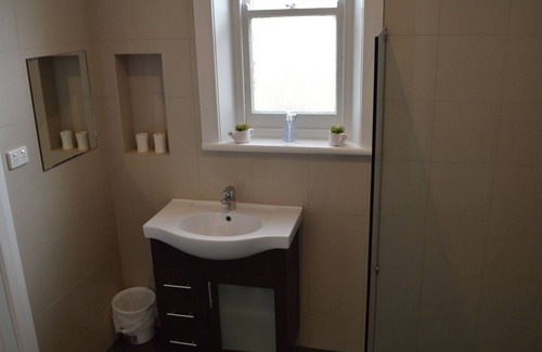 Keith Bed & Breakfast | Location, Functional and Convenient