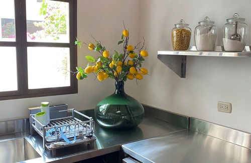 Antigua Guatemala House | LOCATION, LOCATION, LOCATION! 18th Century Colonial house in Antigua Guatemala