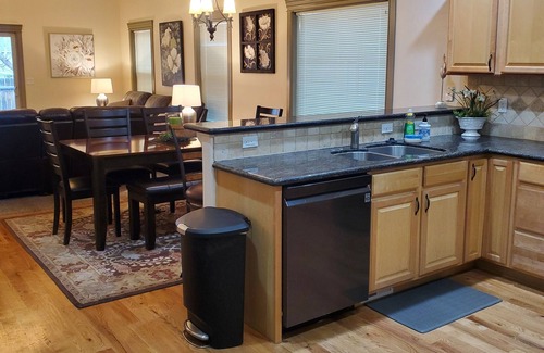 Meridian House | Location - Location! Easy access to Meridian, Boise, Nampa & Eagle.
