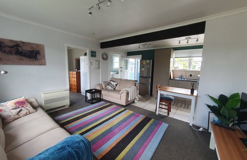 Mangakino Cottage | Location, location, location