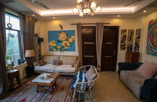Jangpura Condo | Location location location
