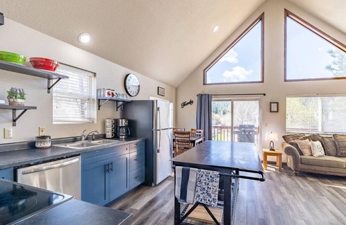 Keystone House | Location Location Location Keystone SD; Mt Rushmore with WiFi internet