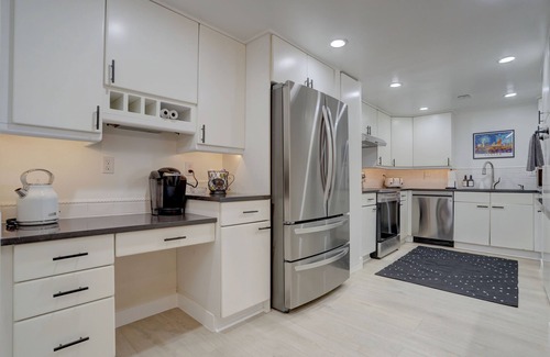 LoDo Condo | Location, Location, Location HUGE 2000 Sq Ft Condo 17TH Floor Views - Sleeps 8