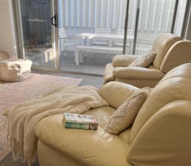 Manly Apartment | Location, location, location - ground floor