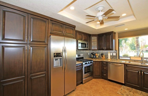 Palm Desert Condo | Location, Location, Spectacular Mountain & Golf Couse Views! Remodeled PD Condo