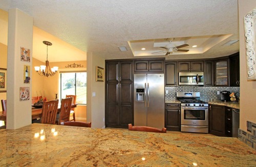 Palm Desert Condo | Location, Location, Spectacular Mountain & Golf Couse Views! Remodeled PD Condo