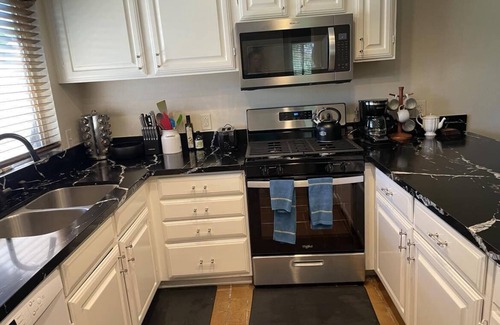 Palm Springs House | LOCATION LOCATION LOCATION Beautiful HOUSE on GOLF COURSE +POOLS-TENNIS