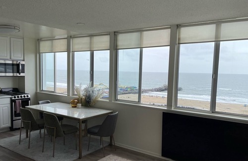 Downtown Apartment | Location location location! ☀️ 🌊