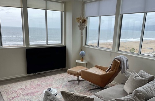 Downtown Apartment | Location location location! ☀️ 🌊
