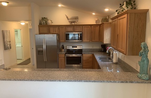 Lake Sumter Landing House | Location! Location! Location! Walking distance to Lake Sumter Landing!