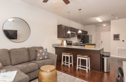 Starkville Condo | Location! Luxury! Location! The Peabody-135nSleeps 6 2-Bedrooms 2-Bath