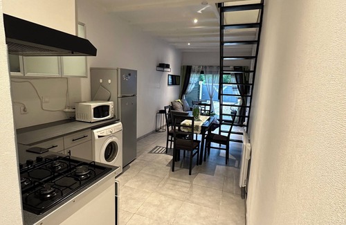 La Ferte-Gaucher House | Location Maison T3 Avec Stationnement Privé et Jardin