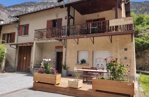 Le Lauzet-Ubaye House | Location MarjoRI - T2 Le Paruline