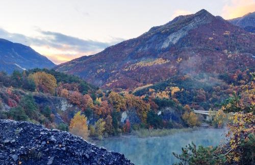 Le Lauzet-Ubaye House | Location MarjoRI - T2 Le Paruline