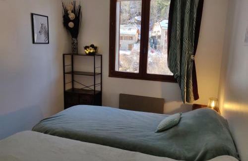 Le Lauzet-Ubaye Apartment | Location MarjoRI - T3 Le Kakariki