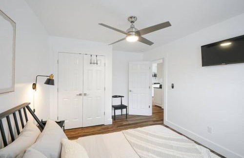 Hope Gardens House | Location Matters - Parking - Entertainment