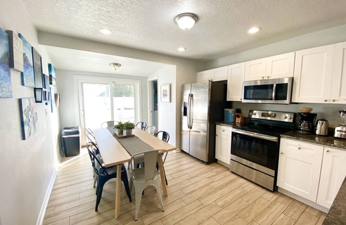 St. Petersburg - Clearwater House | Location!-Minutes to Beach, Tropicana field & Downtown St Pete