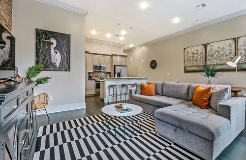 Central Business District Condo | Location! Modern Condo in the Warehouse