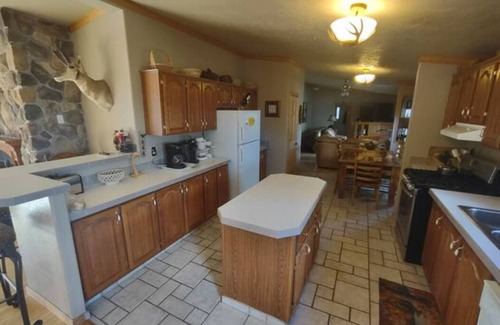 Westcliffe House | Location! Nice log home in dark sky community next to several peaks
