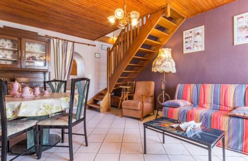 Saint-Andre-des-Eaux House | Location saisonnière: Gîte cosy avec jardin clos, proche plages et parc de Brière, wifi inclus! - FR-1-306-892