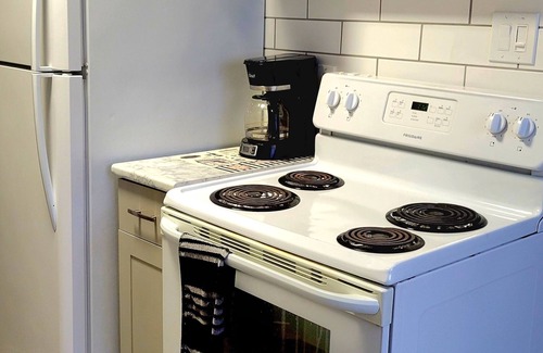 Saskatoon Condo | Location! Saskatoon Nutana Broadway charm & comfort