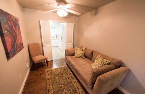 Northeast Dallas House | Location! Tastefully Updated 2-2 Lakewood Duplex, 1/2 mile to White Rock Lake