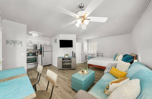 Holiday Beach Apartment | Location! Tents Allowed! Panama City Beach, Holiday Beach.