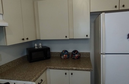 Tyrone Apartment | Location very convenient. Available for extended stay rates.