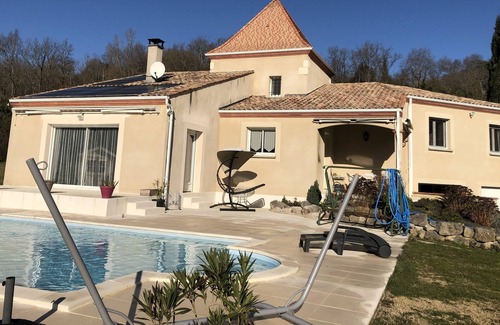 Laroque-Timbaut House | Location Villa Spacieuse Avec Piscine Privée sur Propriété Isolée de 6 000 M2